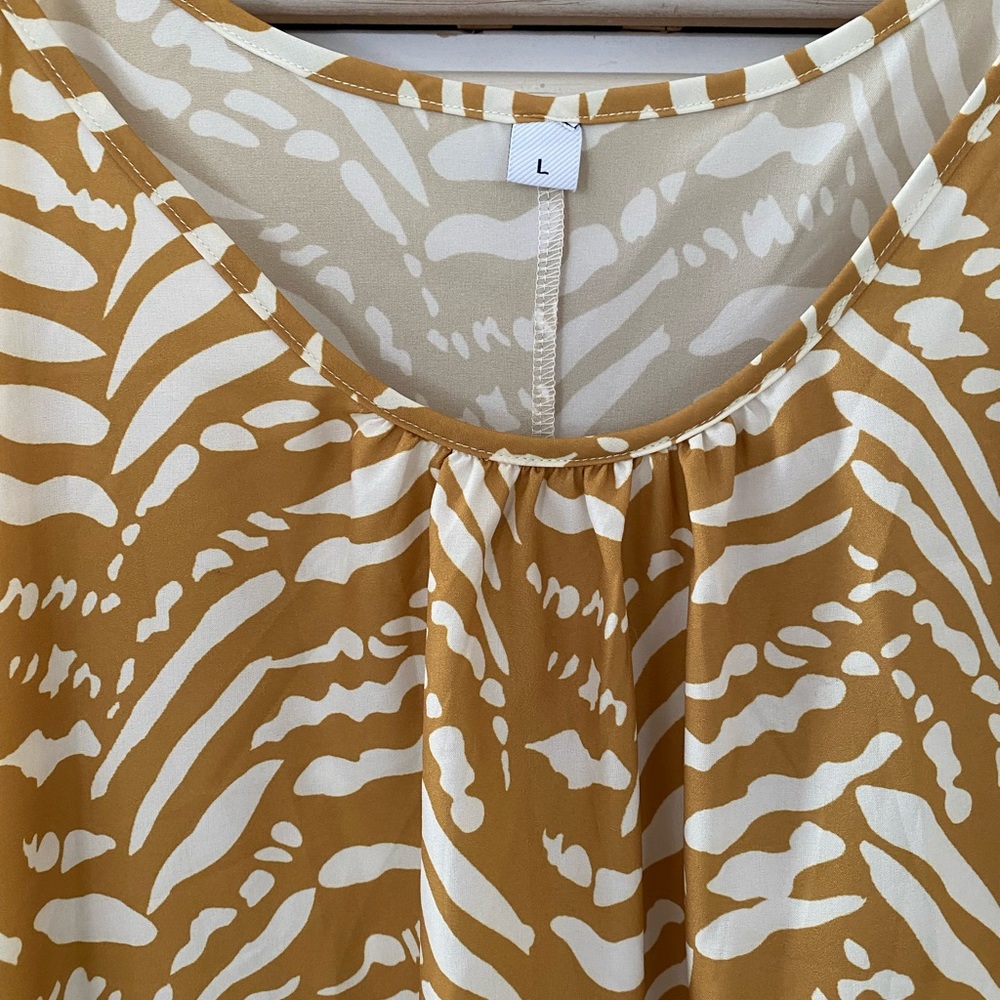Yellow Tropical Maxi Dress - Picture 4 of 4